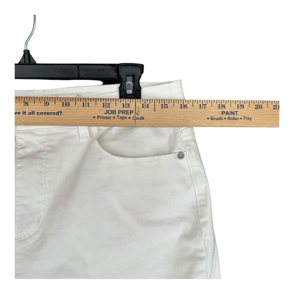 Christopher & Banks 10 White Jeans Stretch Classic Fit Casual Mature Nau… - Picture 7 of 15